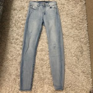 Light blue wash skinny jeans